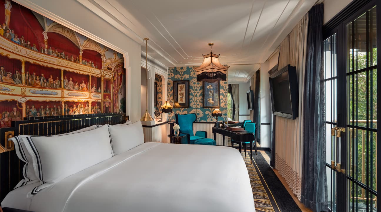 Capella hanoi junior suite 01